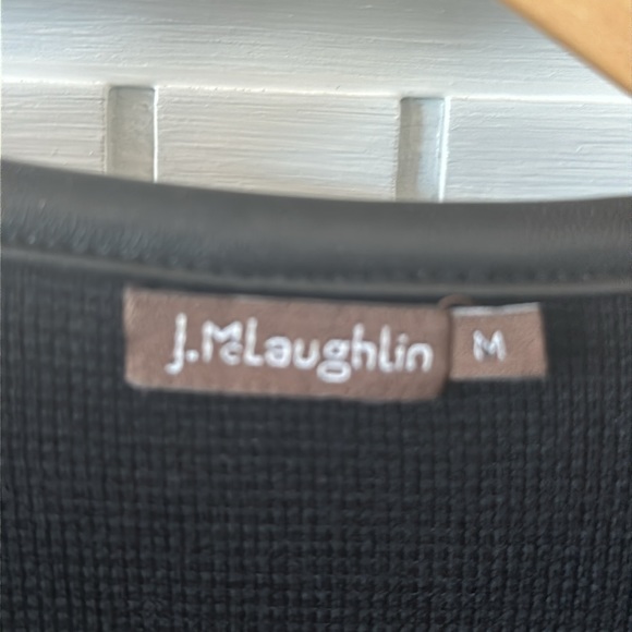 J McLaughlin merino wool black best medium - Picture 2 of 4